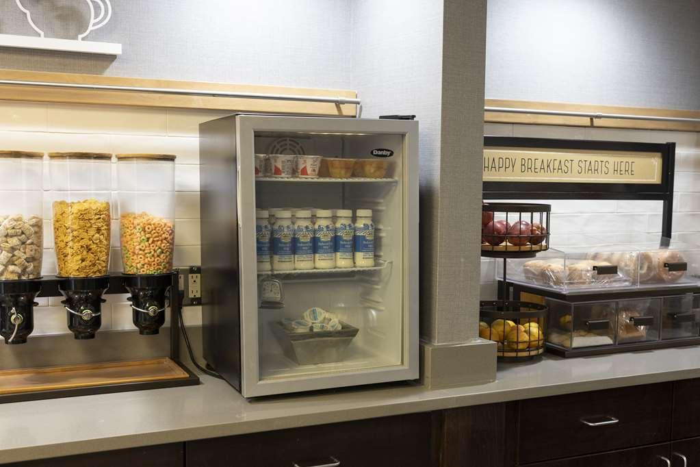 Hampton Inn Kent/Akron Area Ресторант снимка