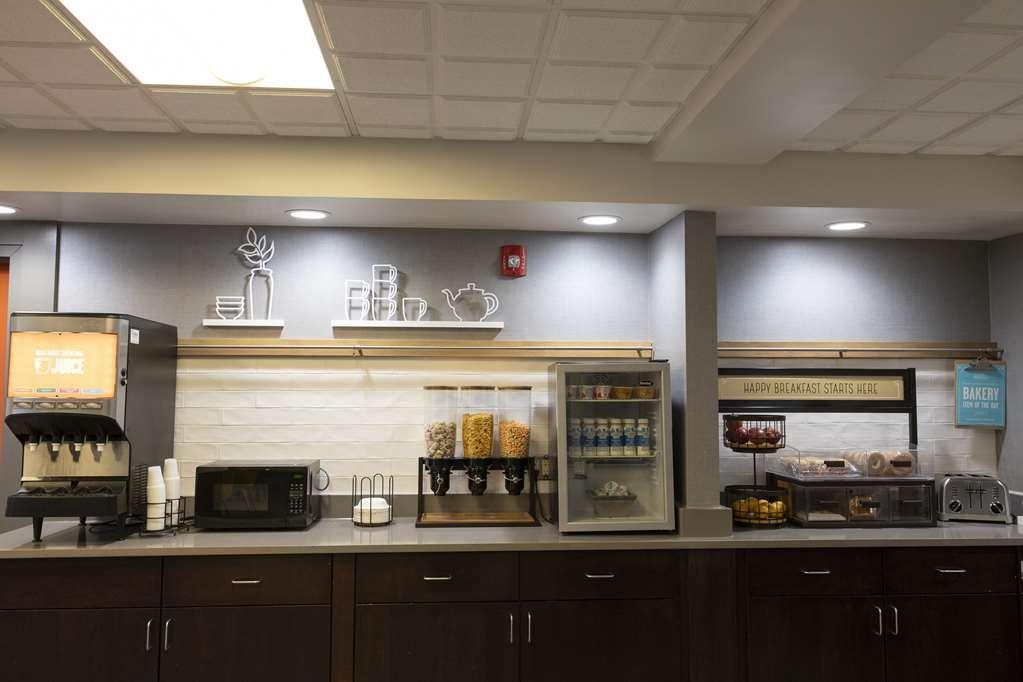 Hampton Inn Kent/Akron Area Ресторант снимка