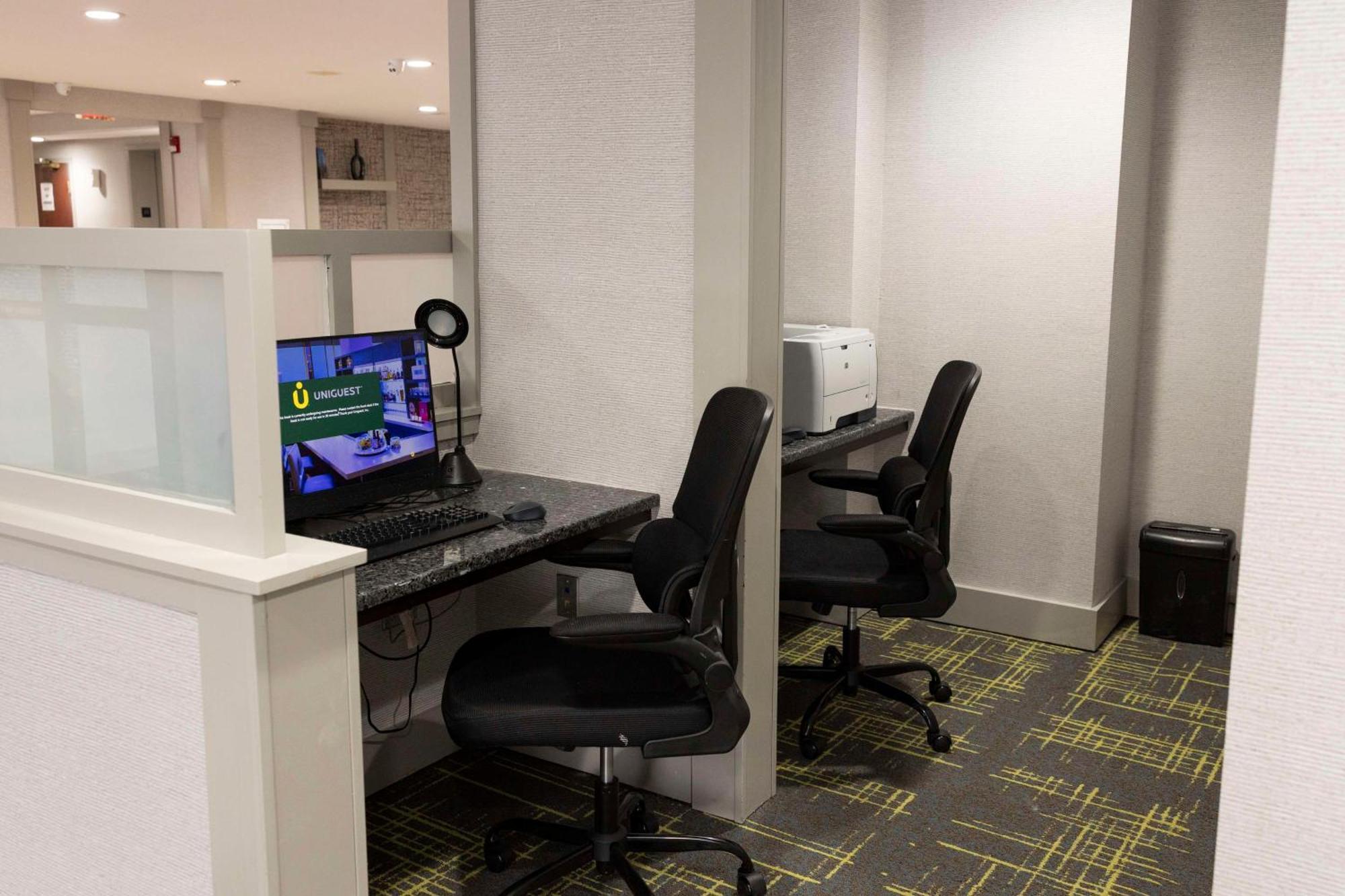 Hampton Inn Kent/Akron Area Екстериор снимка